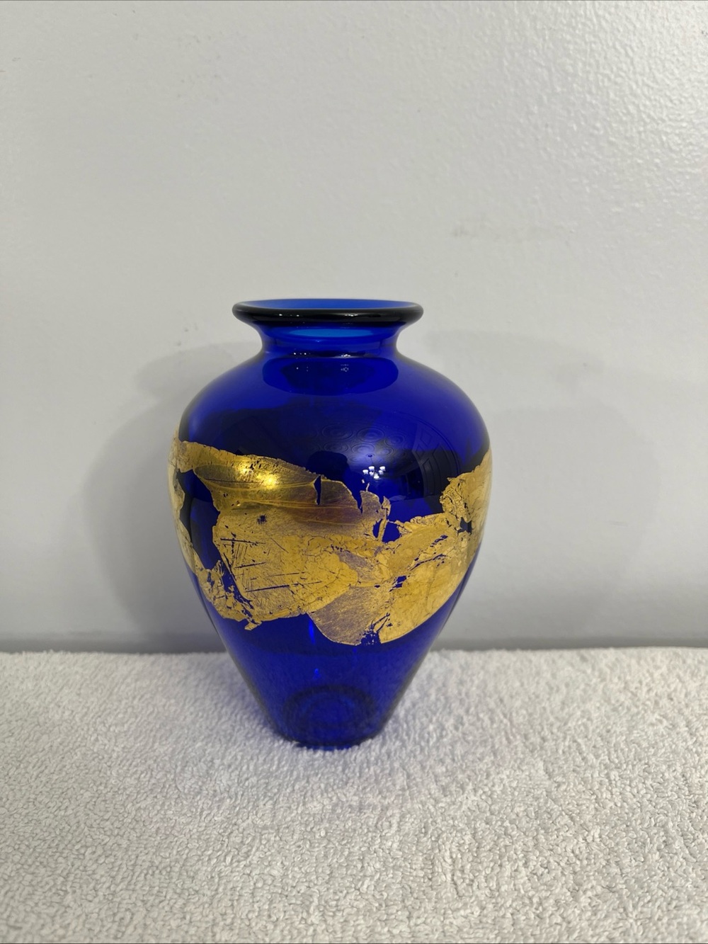 Vitrix Hot Glass Studio Cobalt and Gold Bud Vase NY Art Glass Beautiful Bud Vase - Picture 2 of 14